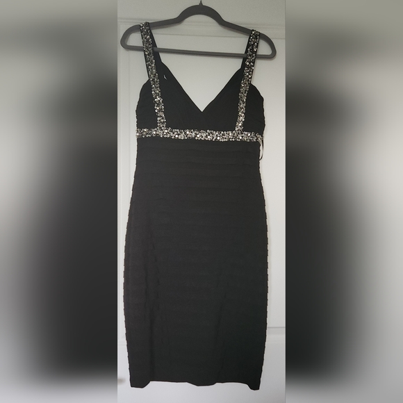 Betsy & Adam Black Cocktail Dress - Size 12 - Picture 1 of 5